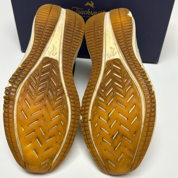 ✨ Tracksmith Eliot Runner ✨ in Ivory / Navy Unisex Men's 5.5 Women's 7 - Picture 15 of 17